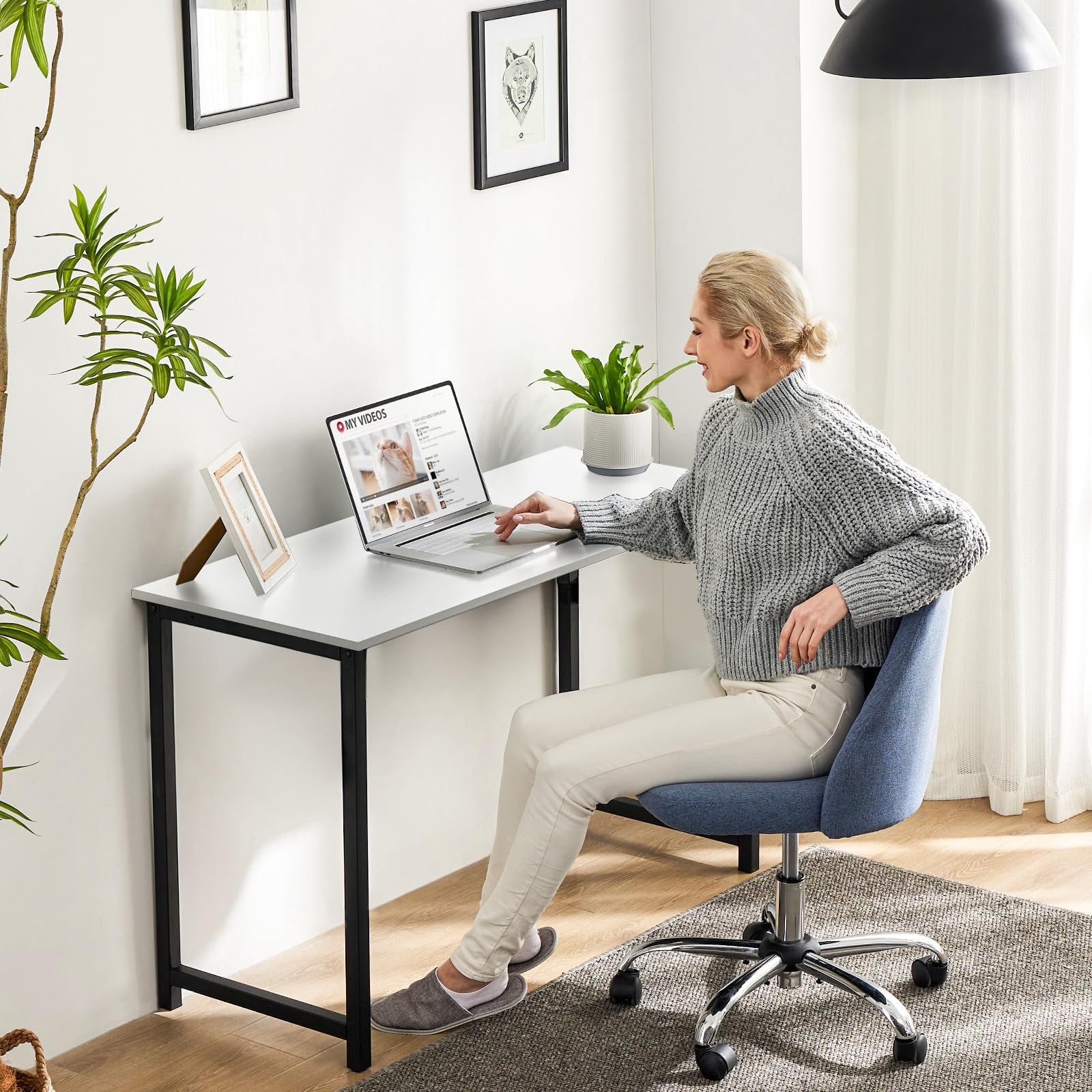 Sweetcrispy 32-Inch Computer Desk White Black