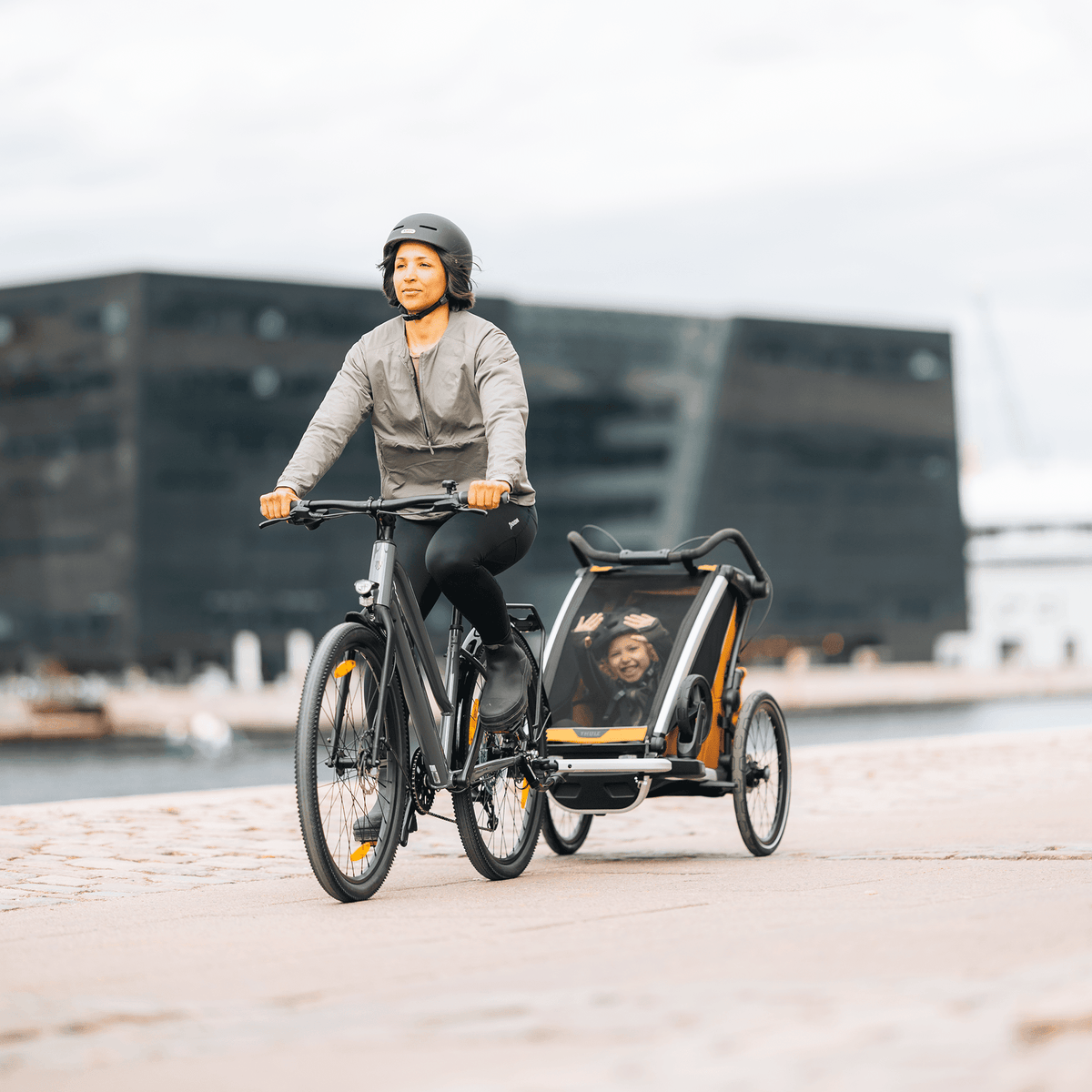 Thule Chariot Sport 2 Double – Fahrradanhänger für 2 Kinder